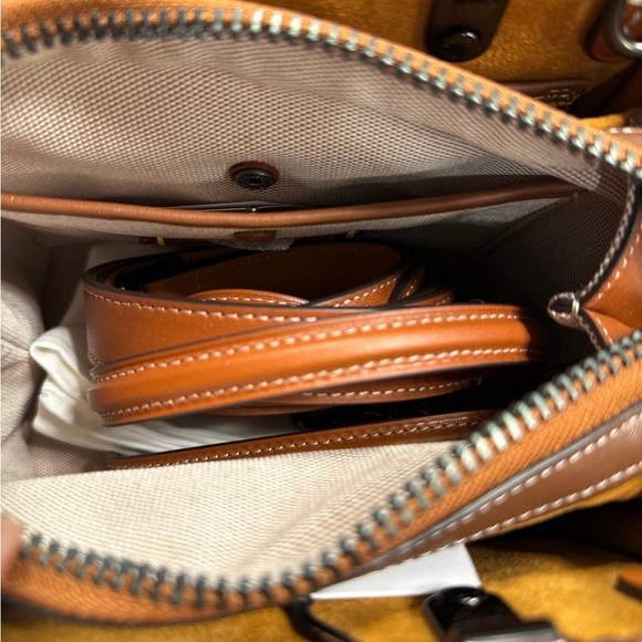 Rogue 20 In Signature Textile Jacquard With Varsity Patches NWT never worn - Picture 6 of 7